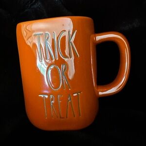 Rae DUNN HALLOWEEN MUG TRICK OR TREAT Iridescent